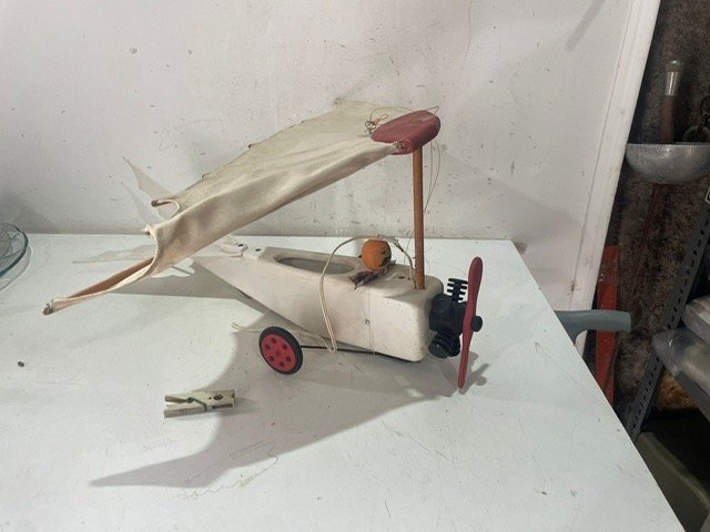 Avión de juguete de madera para colgar - imagen 3