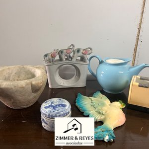 Lote de Objetos Decorativos: Mortero, Jarra, Pájaro y Más - imagen 3