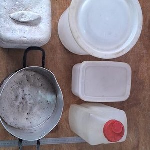 Lote anterior: Lote de Artículos de Cocina: Ollas, Recipientes y Botella