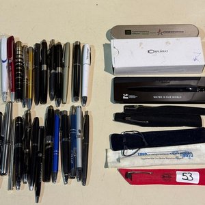 Lote de más de 30 lapiceras de colección, motivos deportivos y eventos - imagen 6
