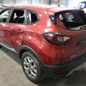 Renault Captur 2017 Rojo con Daños Frontales y Traseros - imagen 2
