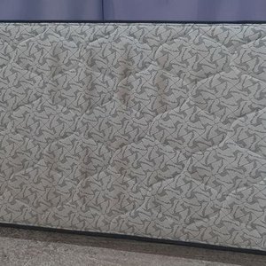 Colchón de Espuma de 1 Plaza con Funda Capitoné Gris - imagen 1