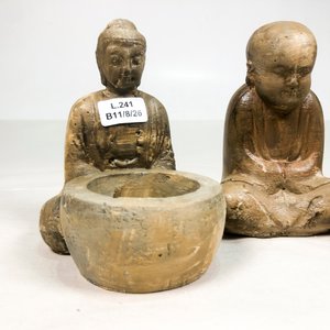 Set de 3 Candelabros de Cerámica con Figuras de Budas Sentados - imagen 2