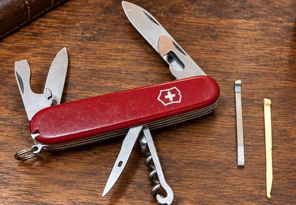 Navaja Suiza Victorinox Original Roja Multifunción - imagen 1