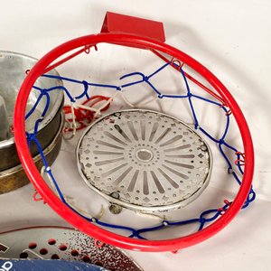 Lote de Aro de Basquet, Raquetas, Lámpara y Más Objetos Varios - imagen 4