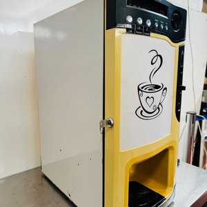Máquina Expendedora Automática de Bebidas Calientes: Café y Chocolate - imagen 2