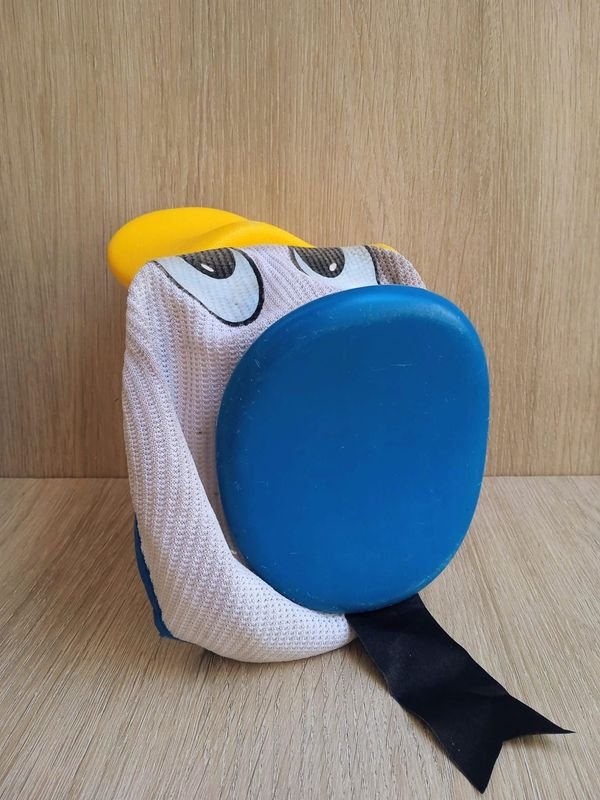 Gorra de Donald Pico y Gorra de Plástico en Excelente Condición Disney - imagen 2