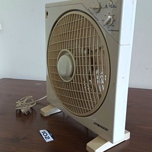 Ventilador James Auto Breeze de Mesa o Piso - imagen 2