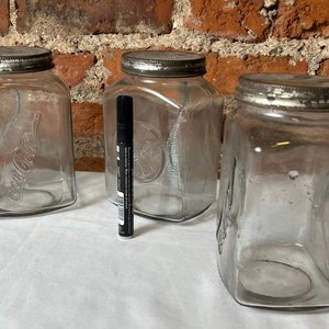Lote de 4 Frascos Antiguos Coca Cola de Vidrio con Tapa de Aluminio - imagen 11