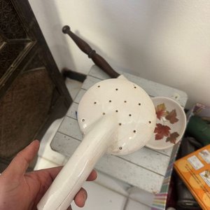 Cucharra y Espumadera de Porcelana con Diseño de Hojas - imagen 2