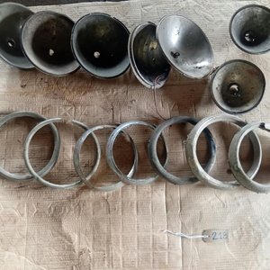 Lote anterior: Lote de 7 Aros y 7 Reflectores Metálicos Varios