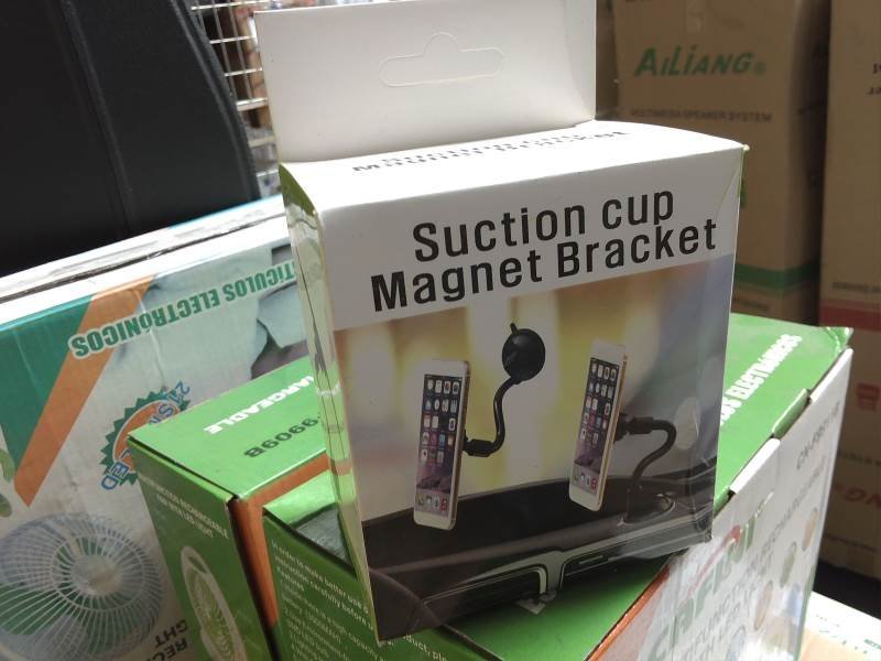 Soporte para Celular con Ventosa y Base Magnética