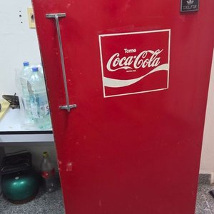 Lote anterior: Heladera Vintage Delfin Coca-Cola Roja Funciona