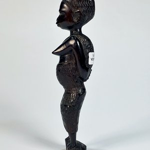 Talla de Dama Africana en Madera Oscura, 20 cm - imagen 2