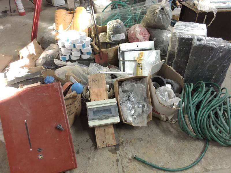 Lote Aprox. 500 Artículos para Construcción, Sanitaria y Electricidad