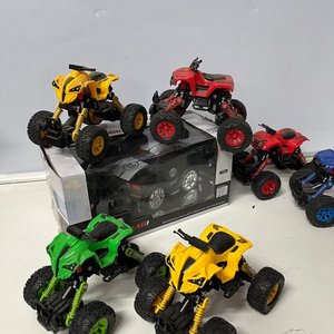 7 Cuatriciclos de Colores y Auto a Control Remoto "Best Cartoon Car" - imagen 6