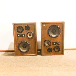 Dos Cajas de Madera con Parlantes "Level" (Sin Probar) - imagen 2