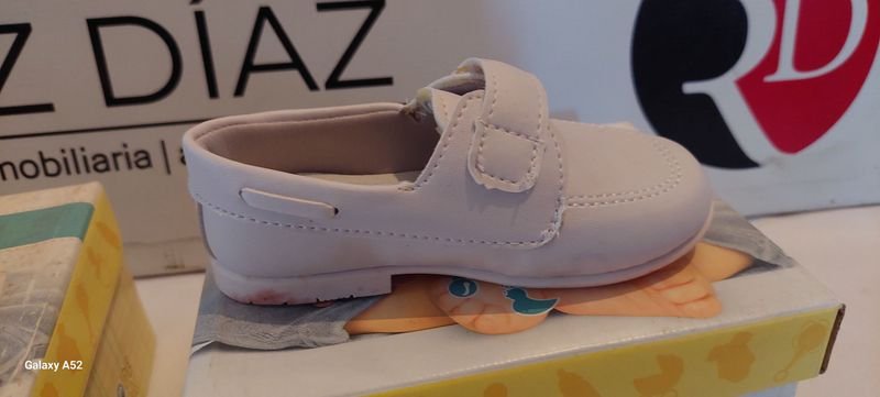 Calzado de Talla 18-19-22 - Ropa y Accesorios - imagen 2