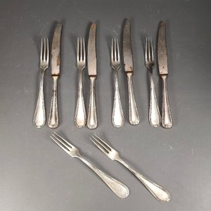 Lote de 10 Cubiertos para Postre Sellados con Diseño en Relieves - imagen 2