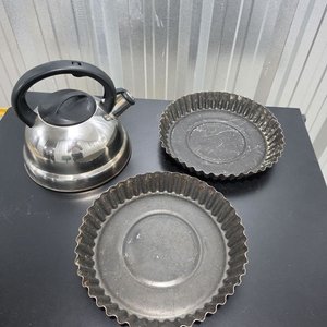 Set de Repostería: Caldera de Acero Inoxidable y Dos Torteras Metálicas - imagen 1
