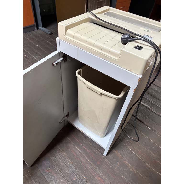 Item 2104596 - Image 1