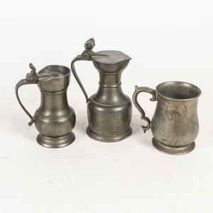 Lote anterior: Lote de 3 Jarras de Peltre (2 con Tapa)