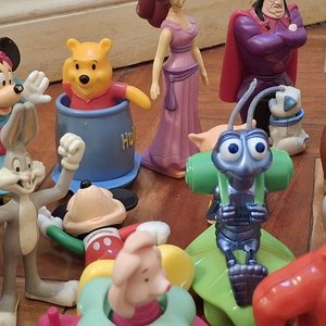 Colección de Juguetes de Personajes Disney y Otros - imagen 3