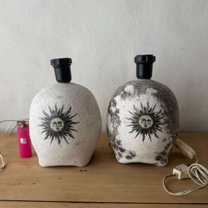 Par de Veladores con Diseño de Sol - imagen 1