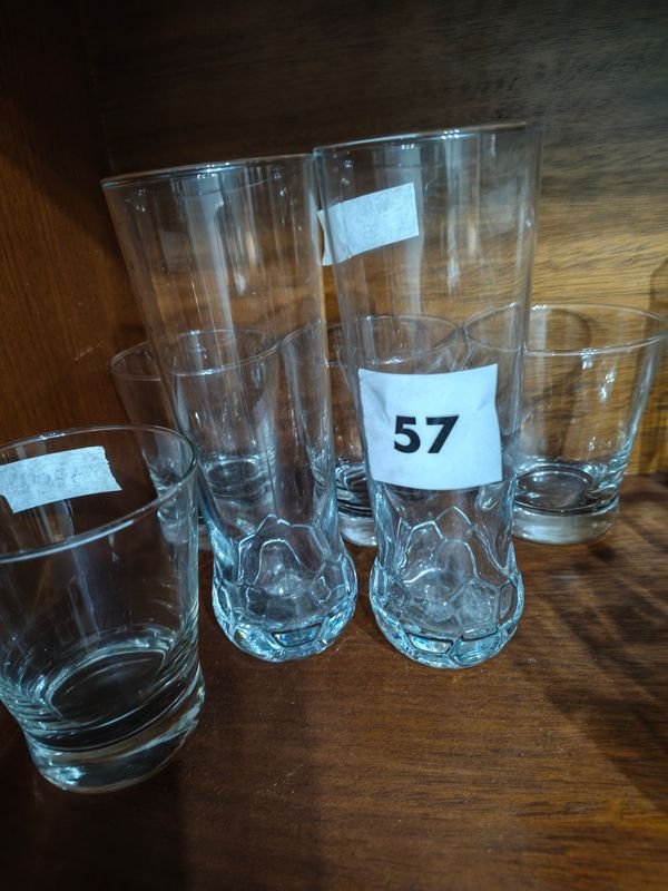 Conjunto de Vasos Bajos y Verticales de Colección Mundial