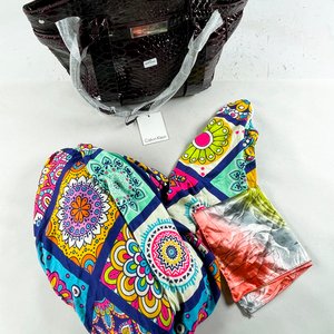 Cartera Calvin Klein Marrón Reptil con Pañuelos Estampados - imagen 2