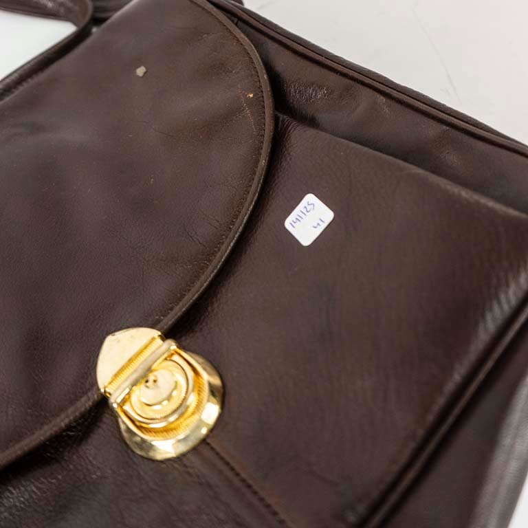 Item 2108318 - Image 1