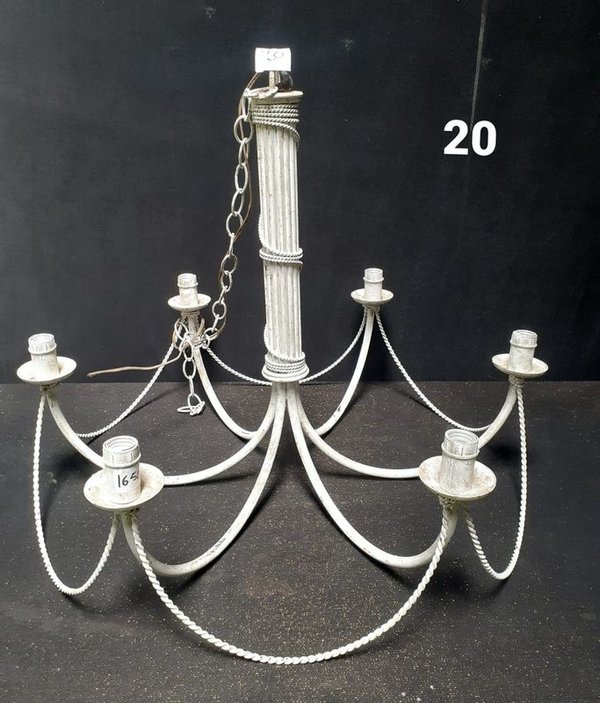 Lote siguiente: Lámpara de techo de hierro con seis candelabros