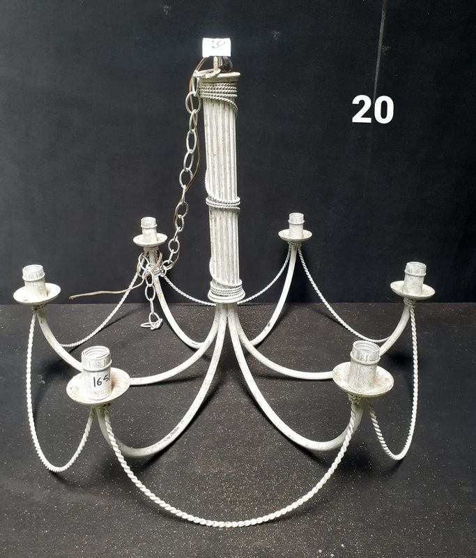 Lote siguiente: Lámpara de techo de hierro con seis candelabros