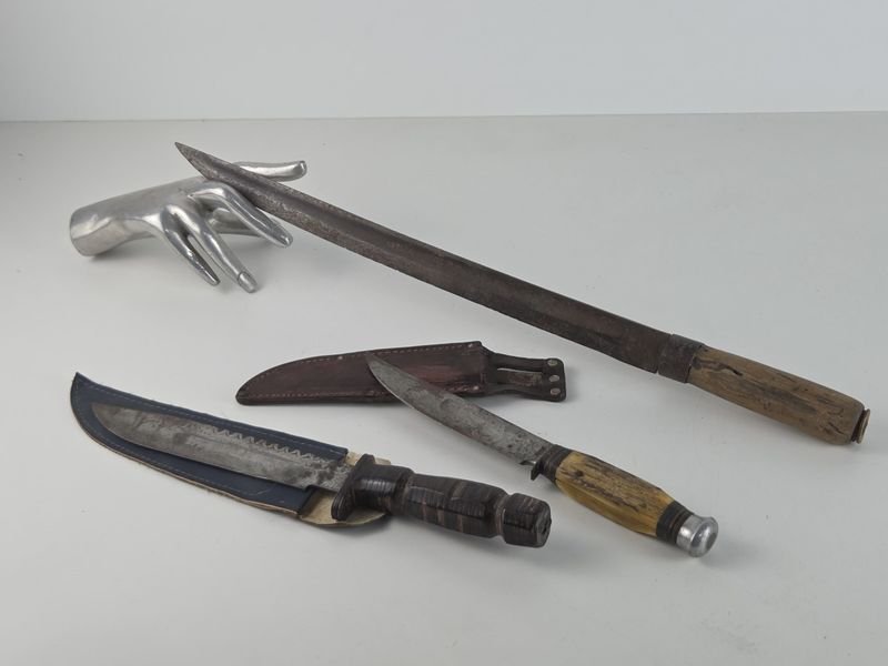 Lote anterior: Cuchillos antiguos con hojas de acero carbono - Solingen sellado