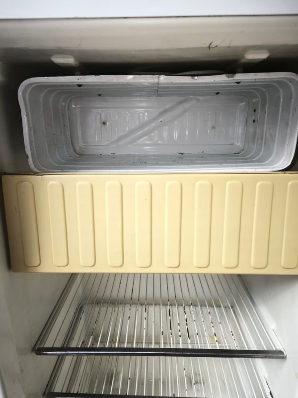 Heladera Funcionando con Congelador y Temperatura Control - imagen 8