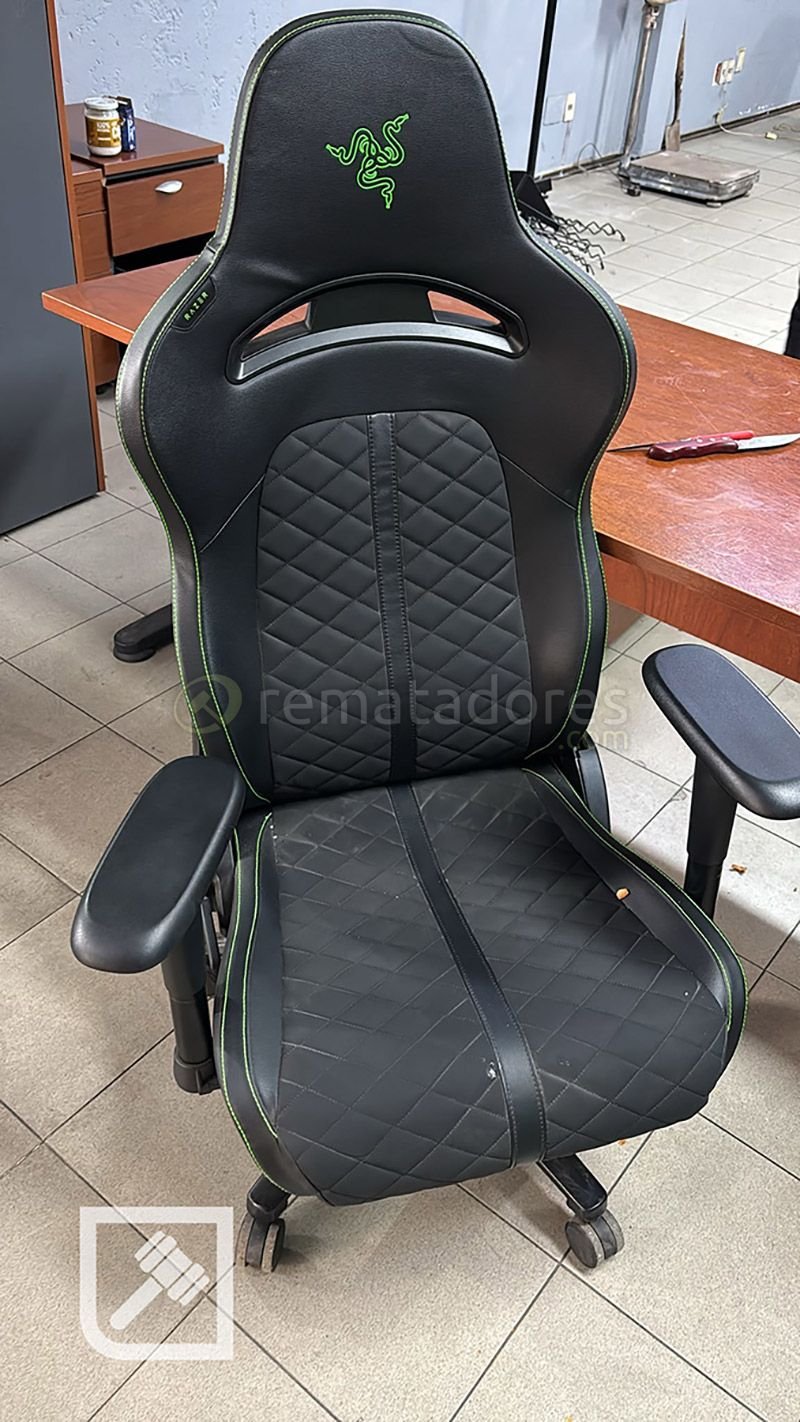 Silla Gamer Razer Negra con Costuras Verdes