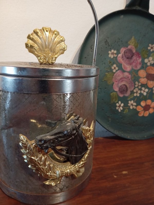 Sartén de hierro decorativa con hielera - imagen 3