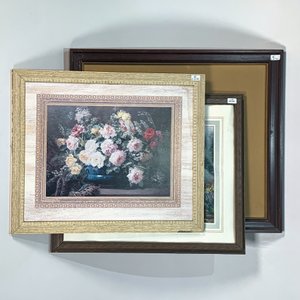 Lote siguiente: Lote de 3 Láminas Decorativas: Jarrón con Flores, Caserío y Casa con Jardín
