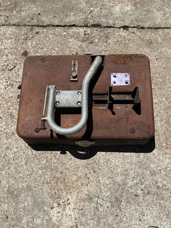 Item 884055 - Image 1