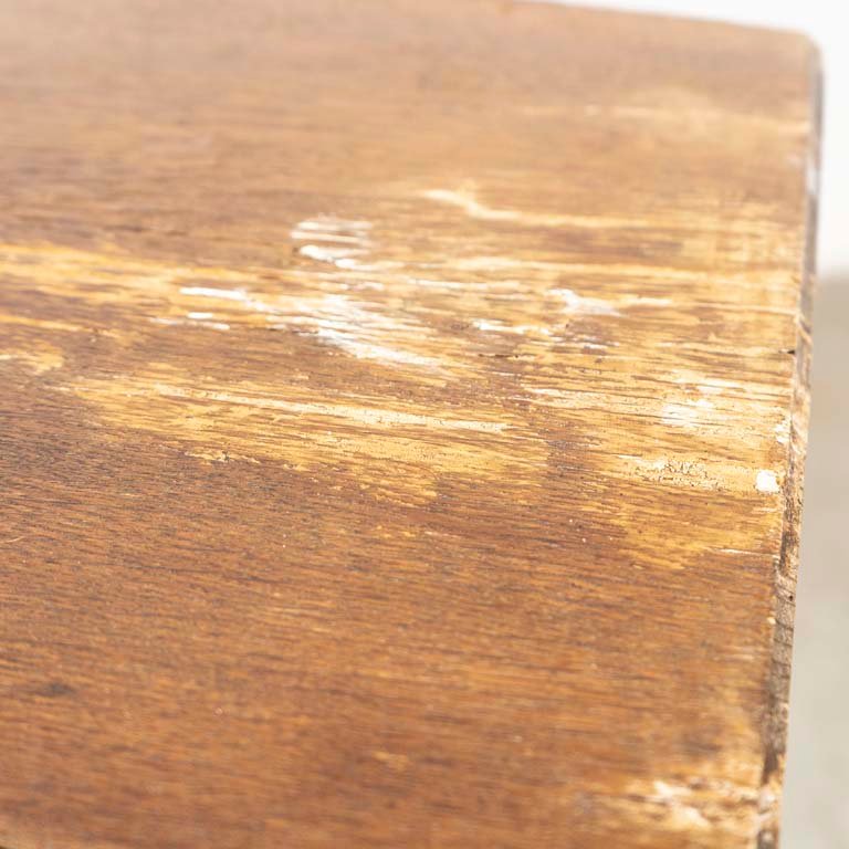 Mesa de roble para restaurar con detalles en la madera - imagen 3