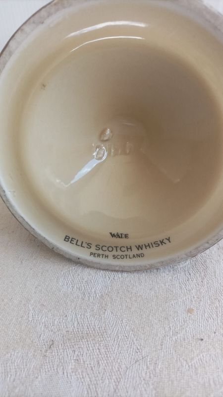 Porrón de cerámica con forma de campana Whisky Bells - imagen 2
