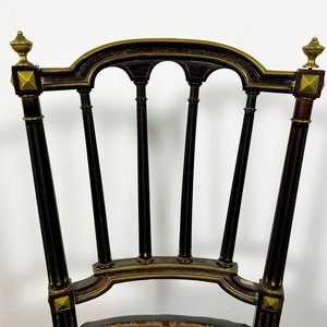 Silla Inglesa de Jacarandá con Bronce y Tapizado Floral - imagen 2