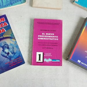 Lote de 8 Libros sobre Administración y Gestión Pública - imagen 5