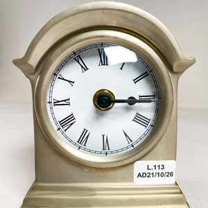 Reloj de Sobremesa en Peltre con Números Romanos - imagen 2