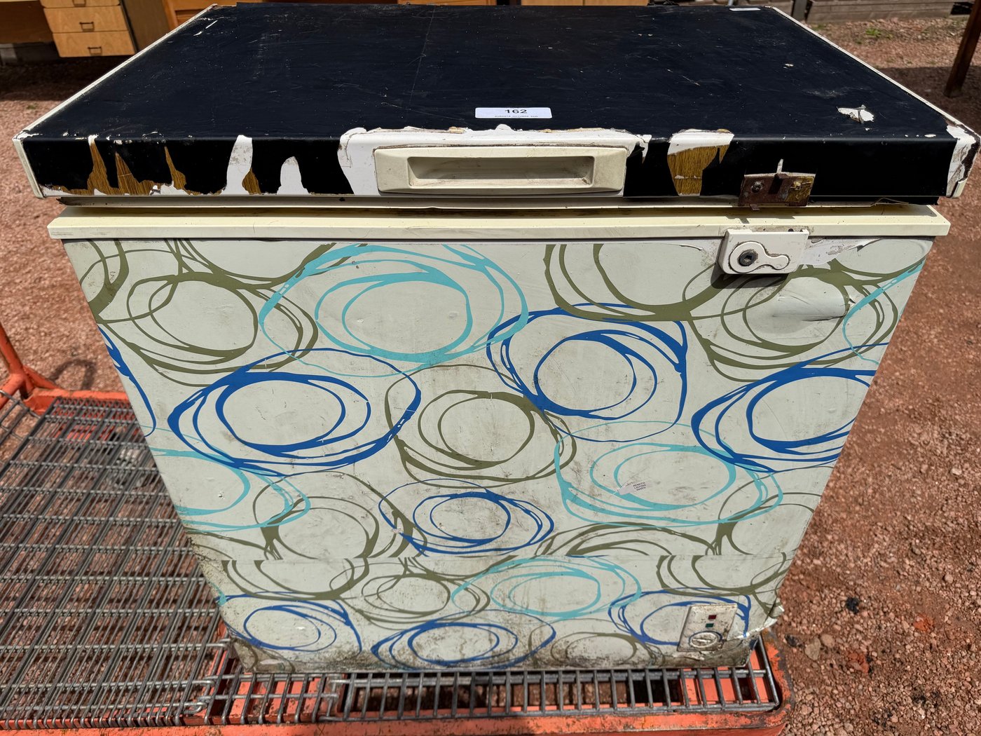 Freezer Panavox 150 Lts con Diseño Abstracto