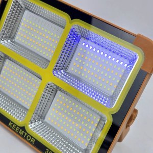 Foco de Trabajo LED Solar KEEMTOR 300W con Indicador de Carga - imagen 12