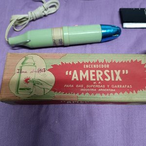 Lote de Colección: Lata Antigua, Regla Multiplicadora Renate y Encendedor Amersix - imagen 4