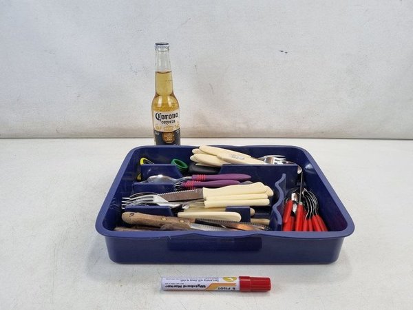 Set de Cubiertos Variados con Bandeja Organizadora Azul - imagen 1