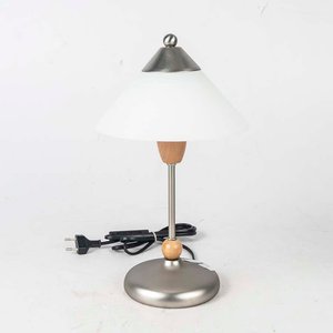 Lámpara de Mesa Metálica y Madera con Pantalla Opalina - imagen 1