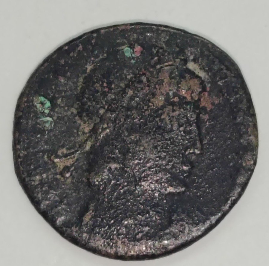 Moneda Romana Antigua: Constantino el Grande, Gloria Exercitus
